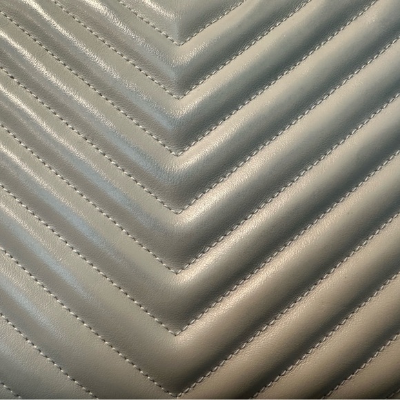 Lou medium YSL camera bag - Picture 10 of 10